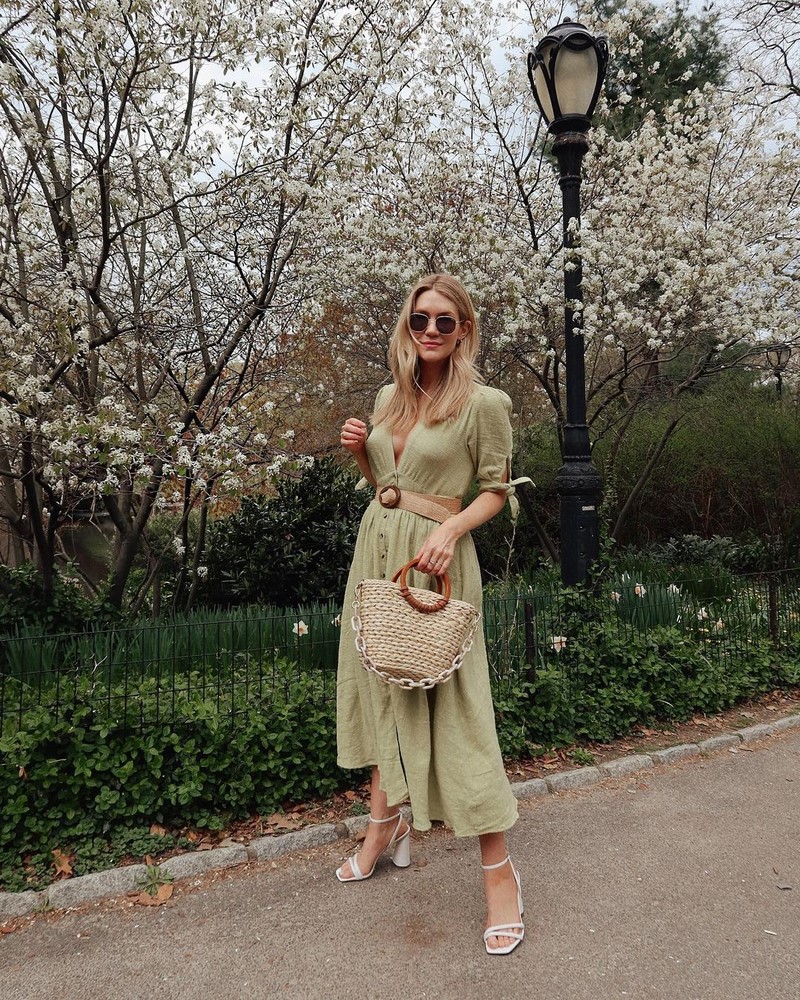 Новейшие модели платьев на весну-лето 2026: фото эксклюзив