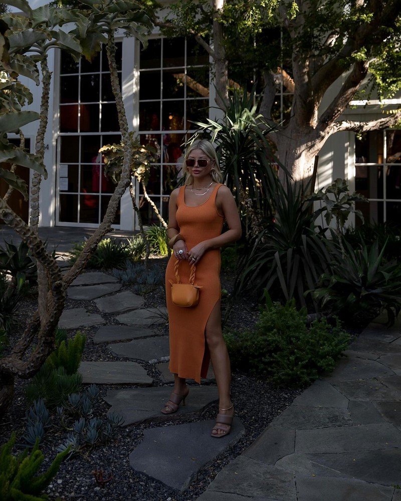 Новейшие модели платьев на весну-лето 2026: фото эксклюзив