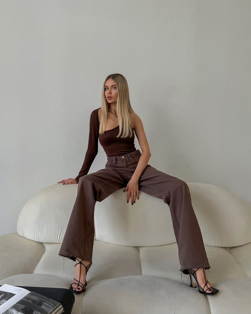 Ведущие тенденции в моде на женские брюки осень-зима 2026-2027 года