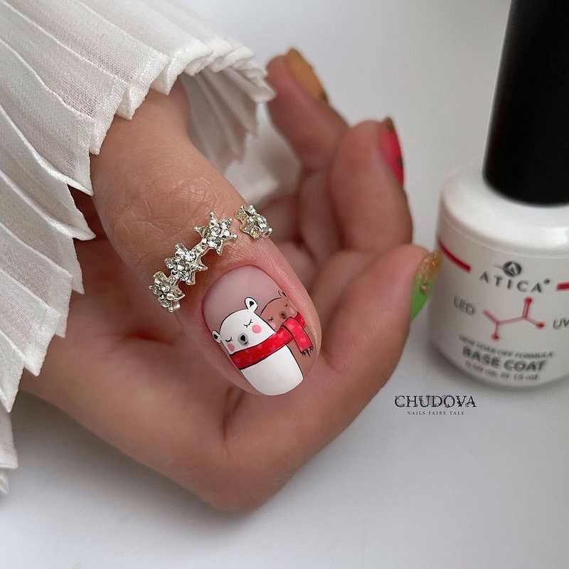 Зимний маникюр с рисунком 2026-2027: креативные тенденции зимнего нейл-арта