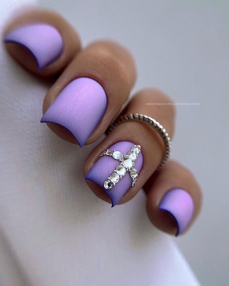 Новогодний маникюр 2027: креативные идеи нейл-дизайна