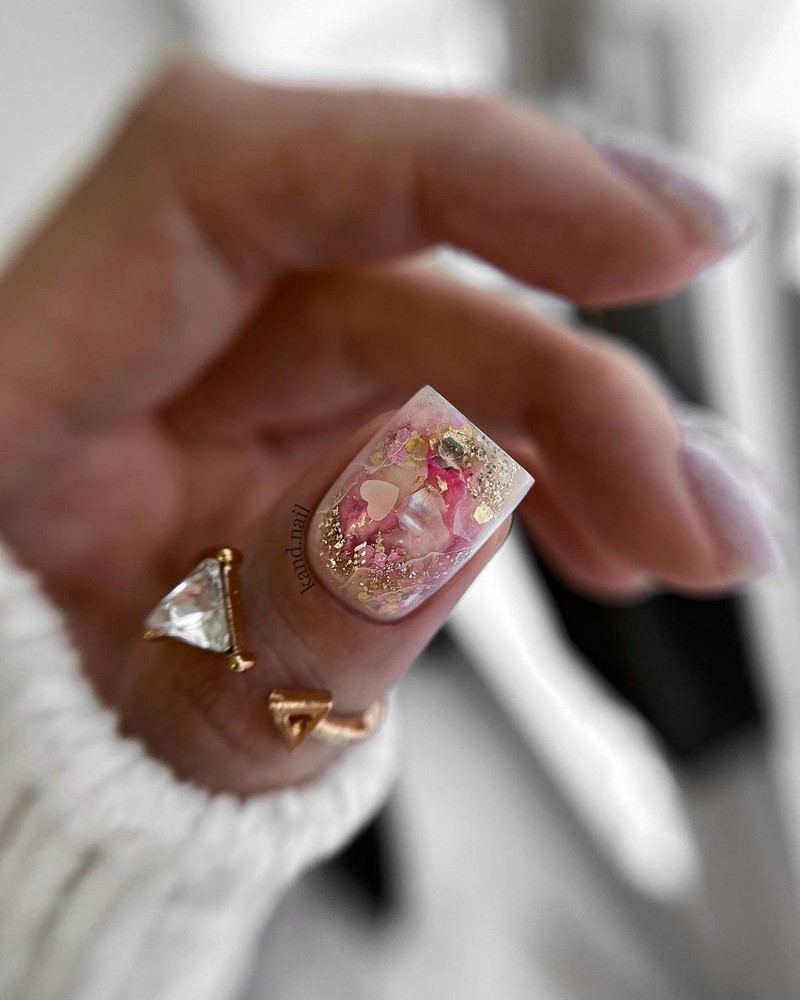 Роскошный новогодний маникюр 2027 года: фото, идеи маникюра на Новый год