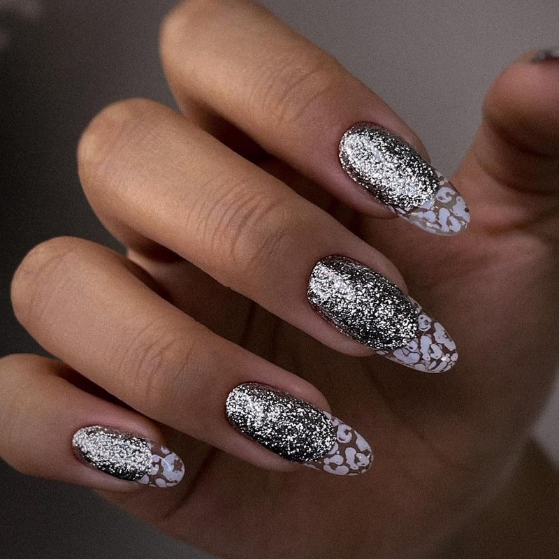 Роскошный новогодний маникюр 2027 года: фото, идеи маникюра на Новый год