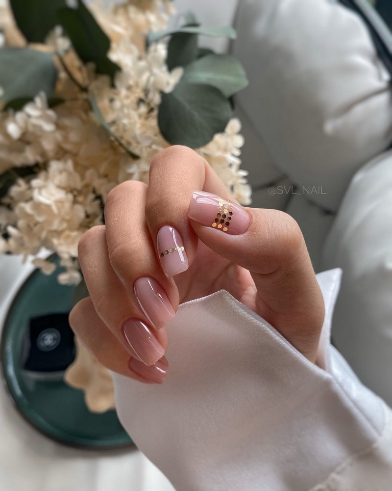 Роскошный новогодний маникюр 2027 года: фото, идеи маникюра на Новый год