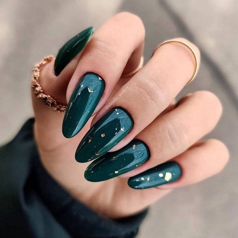 Роскошный новогодний маникюр 2027 года: фото, идеи маникюра на Новый год