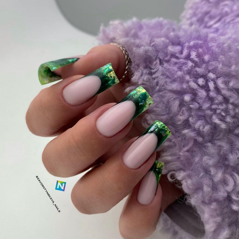 Роскошный новогодний маникюр 2027 года: фото, идеи маникюра на Новый год