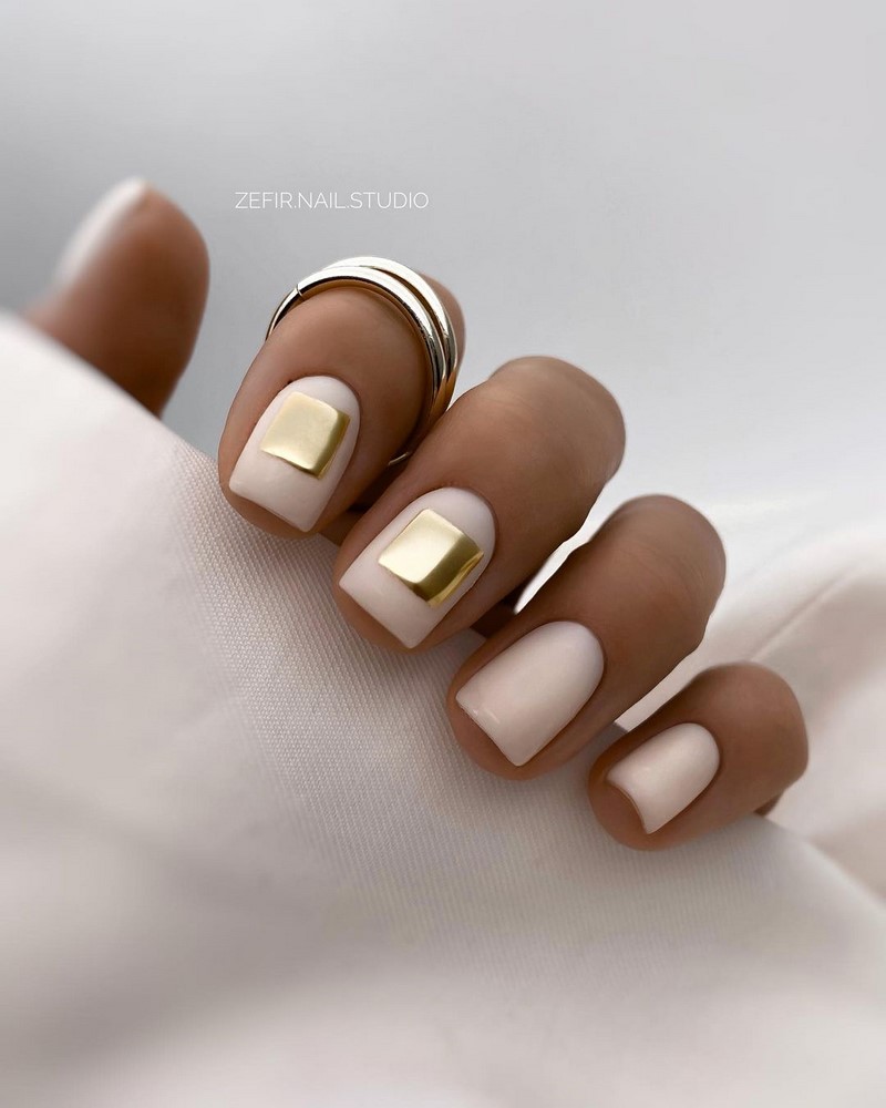 Роскошный новогодний маникюр 2027 года: фото, идеи маникюра на Новый год