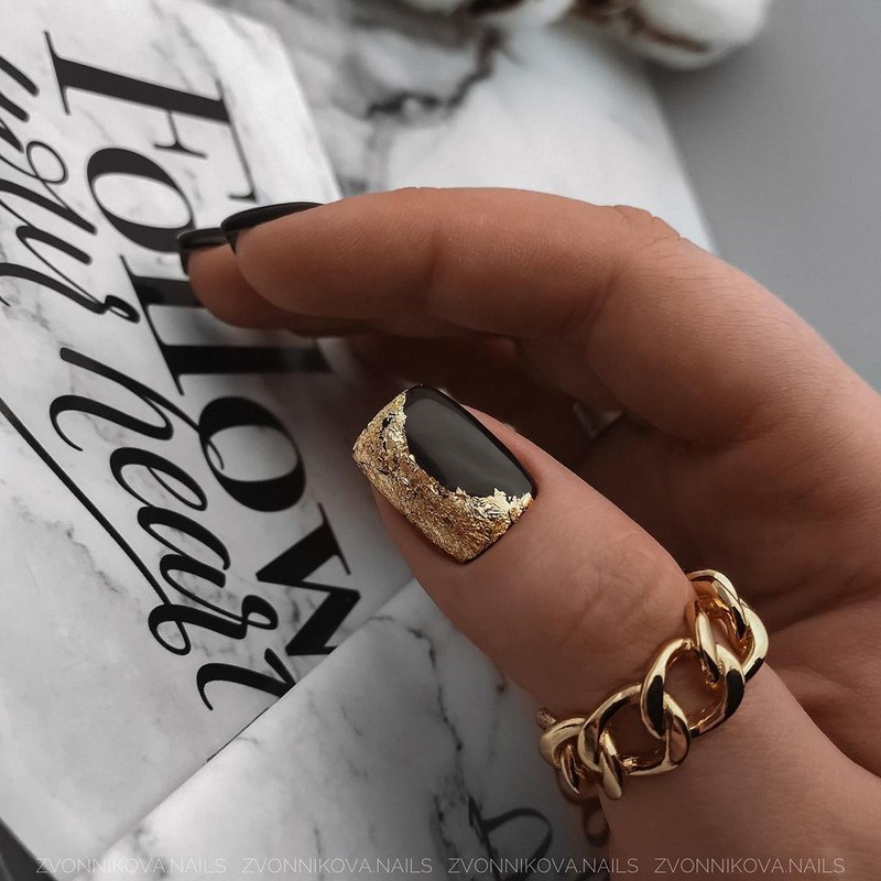 Роскошный новогодний маникюр 2027 года: фото, идеи маникюра на Новый год