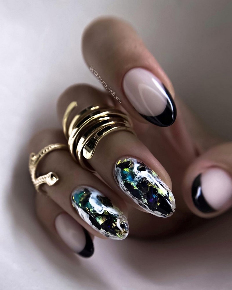 Роскошный новогодний маникюр 2027 года: фото, идеи маникюра на Новый год