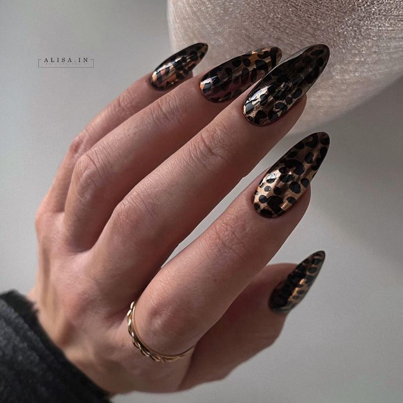 Роскошный новогодний маникюр 2027 года: фото, идеи маникюра на Новый год