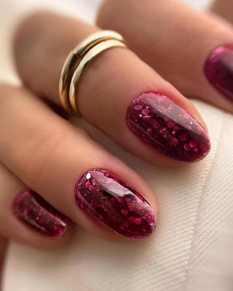 Роскошный новогодний маникюр 2027 года: фото, идеи маникюра на Новый год