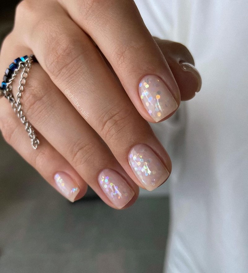 Роскошный новогодний маникюр 2027 года: фото, идеи маникюра на Новый год