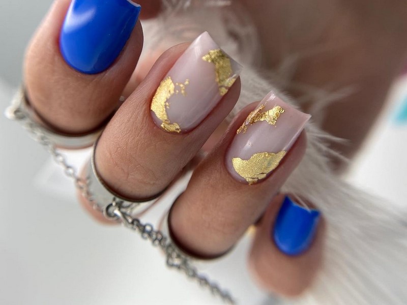 Роскошный новогодний маникюр 2027 года: фото, идеи маникюра на Новый год