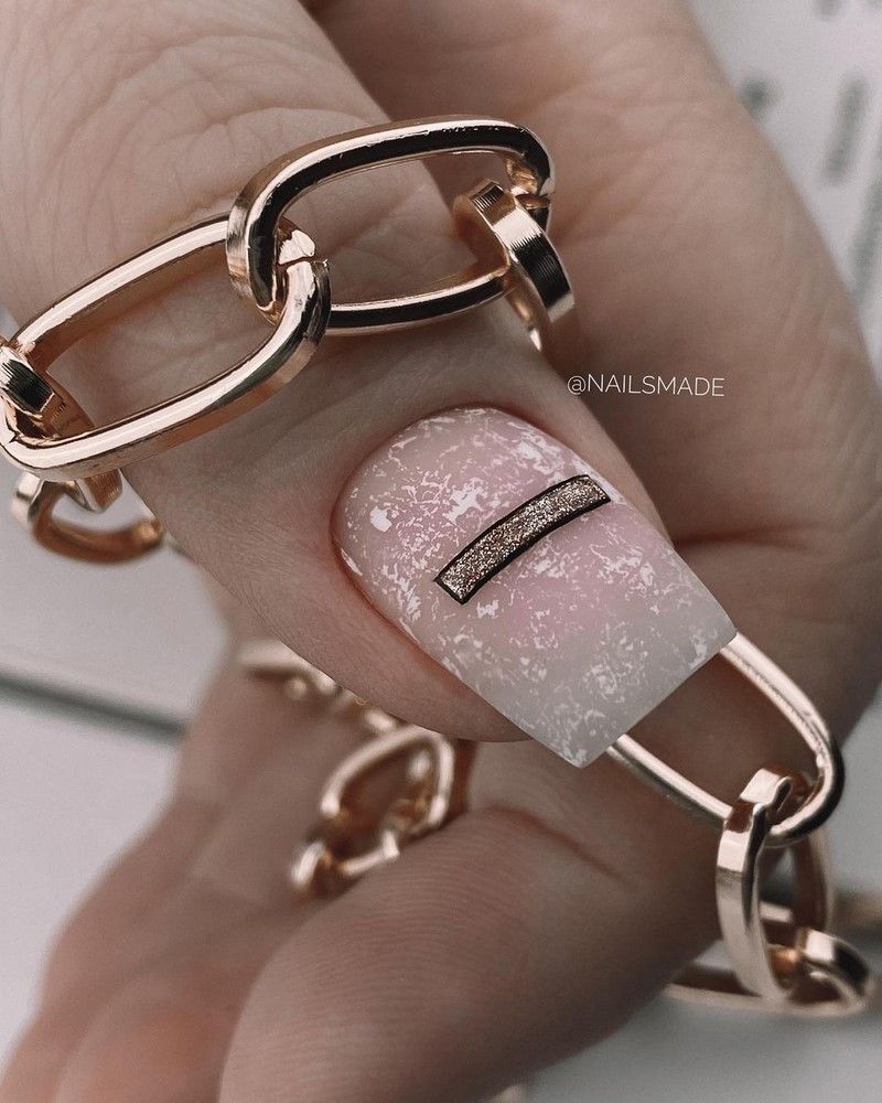 Роскошный новогодний маникюр 2027 года: фото, идеи маникюра на Новый год