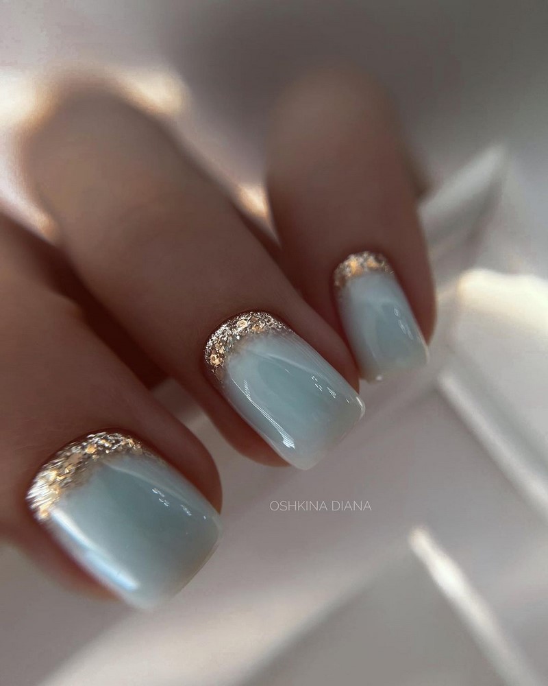 Роскошный новогодний маникюр 2027 года: фото, идеи маникюра на Новый год