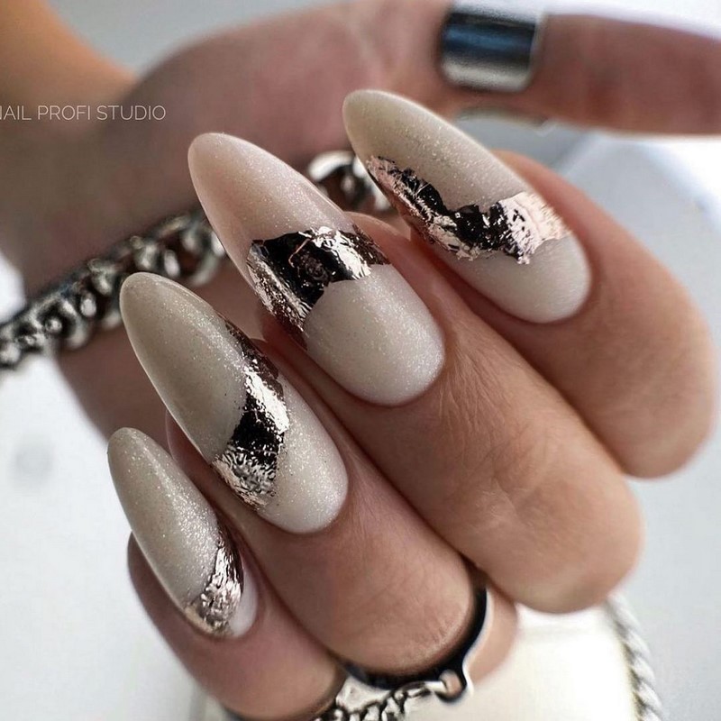 Роскошный новогодний маникюр 2027 года: фото, идеи маникюра на Новый год