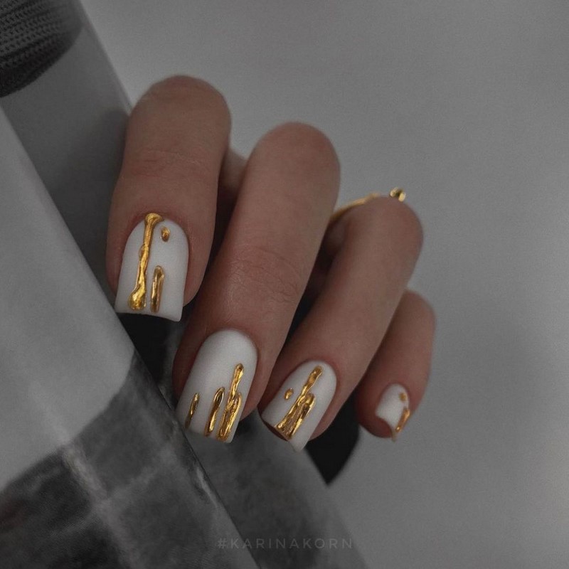 Роскошный новогодний маникюр 2027 года: фото, идеи маникюра на Новый год