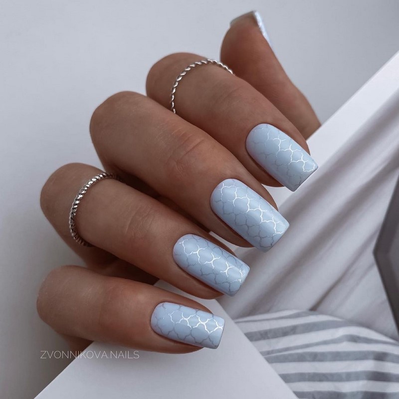 Новогодний маникюр 2027: креативные идеи нейл-дизайна