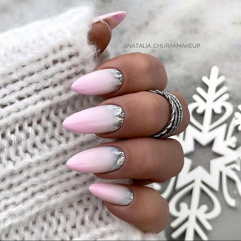 Новогодний маникюр 2027: креативные идеи нейл-дизайна