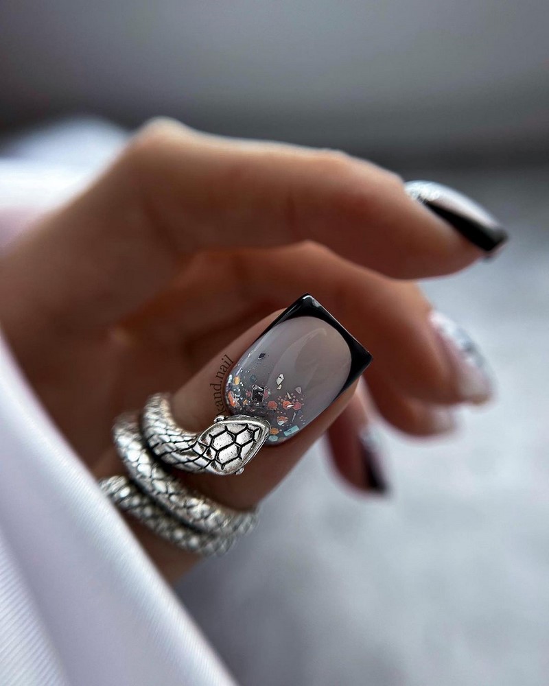 Новогодний маникюр 2027: креативные идеи нейл-дизайна