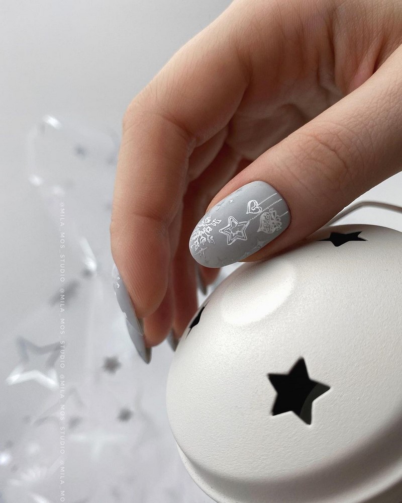 Новогодний маникюр 2027: креативные идеи нейл-дизайна