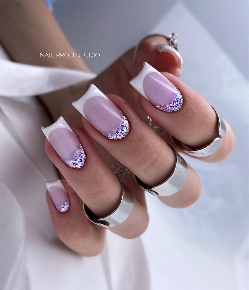 Новогодний маникюр 2027: креативные идеи нейл-дизайна