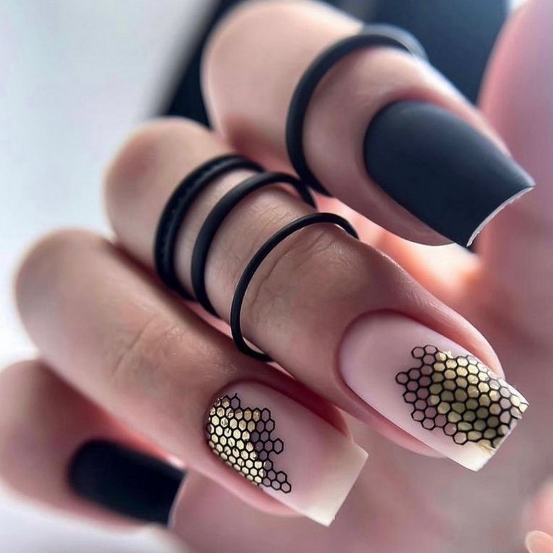 Новогодний маникюр 2027: креативные идеи нейл-дизайна