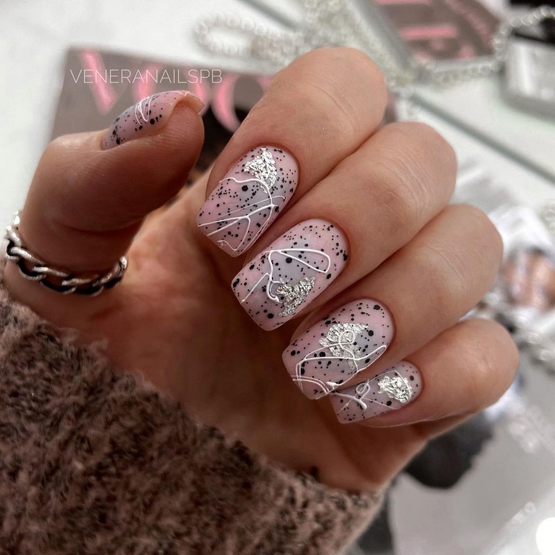 Новогодний маникюр 2027: креативные идеи нейл-дизайна