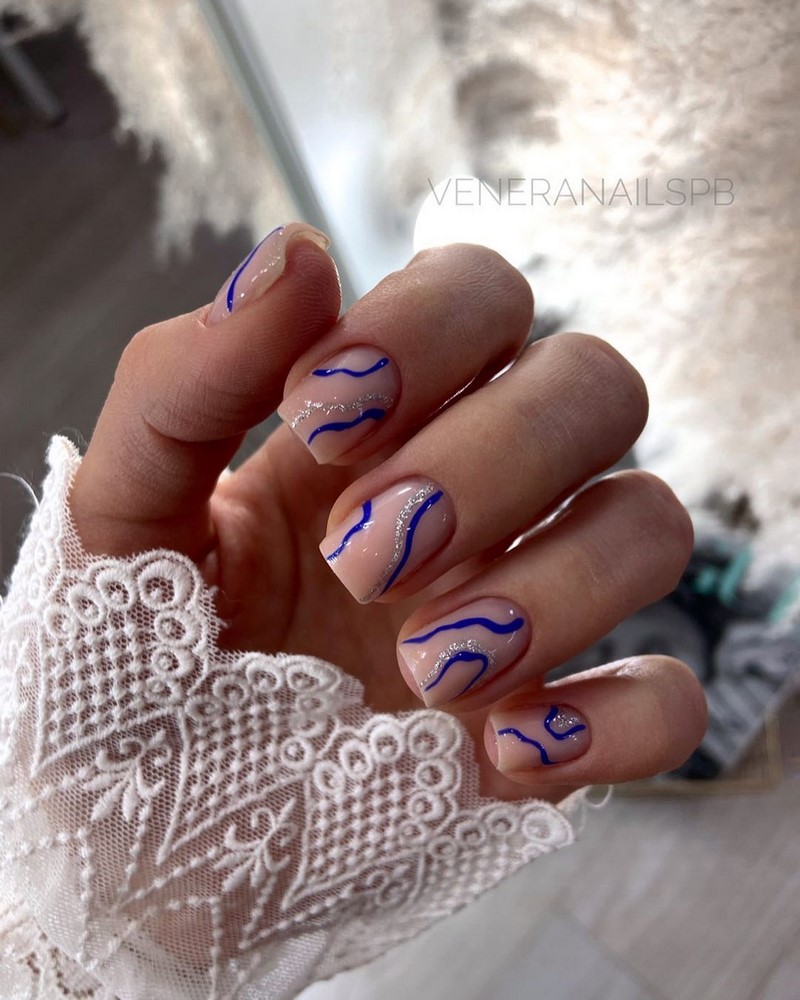 Новогодний маникюр 2027: креативные идеи нейл-дизайна