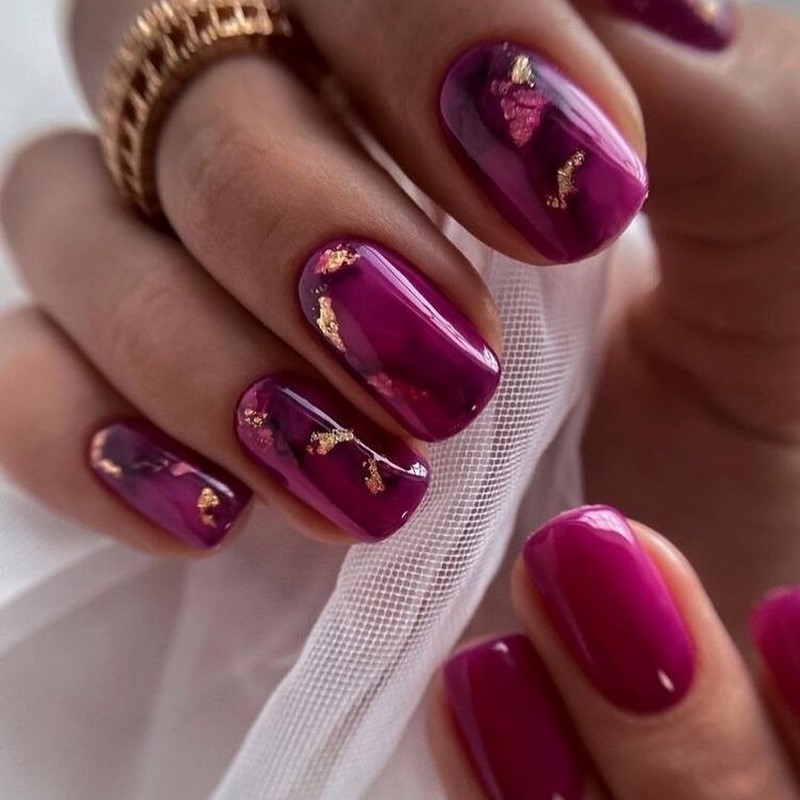 Новогодний маникюр 2027: креативные идеи нейл-дизайна