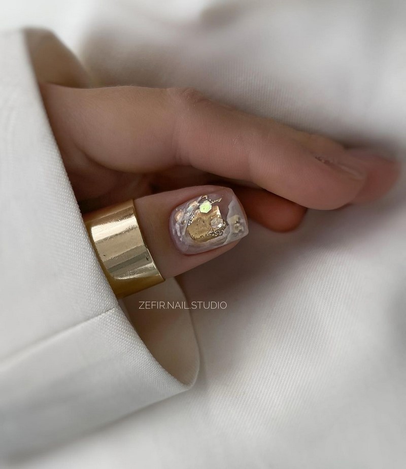 Новогодний маникюр 2027: креативные идеи нейл-дизайна