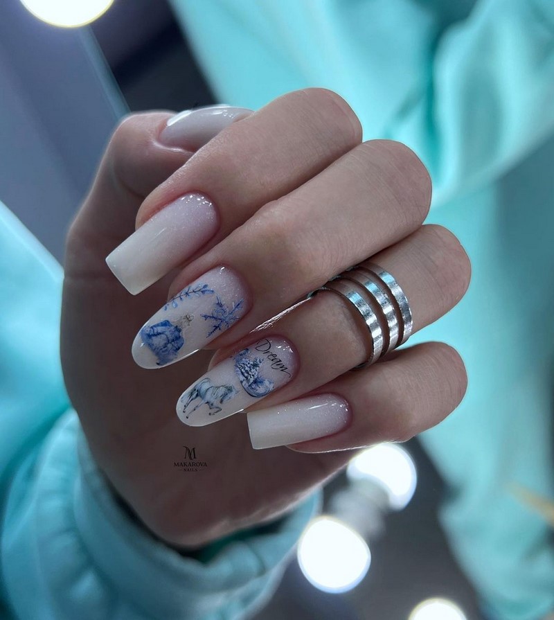 Зимний маникюр с рисунком 2026-2027: креативные тенденции зимнего нейл-арта