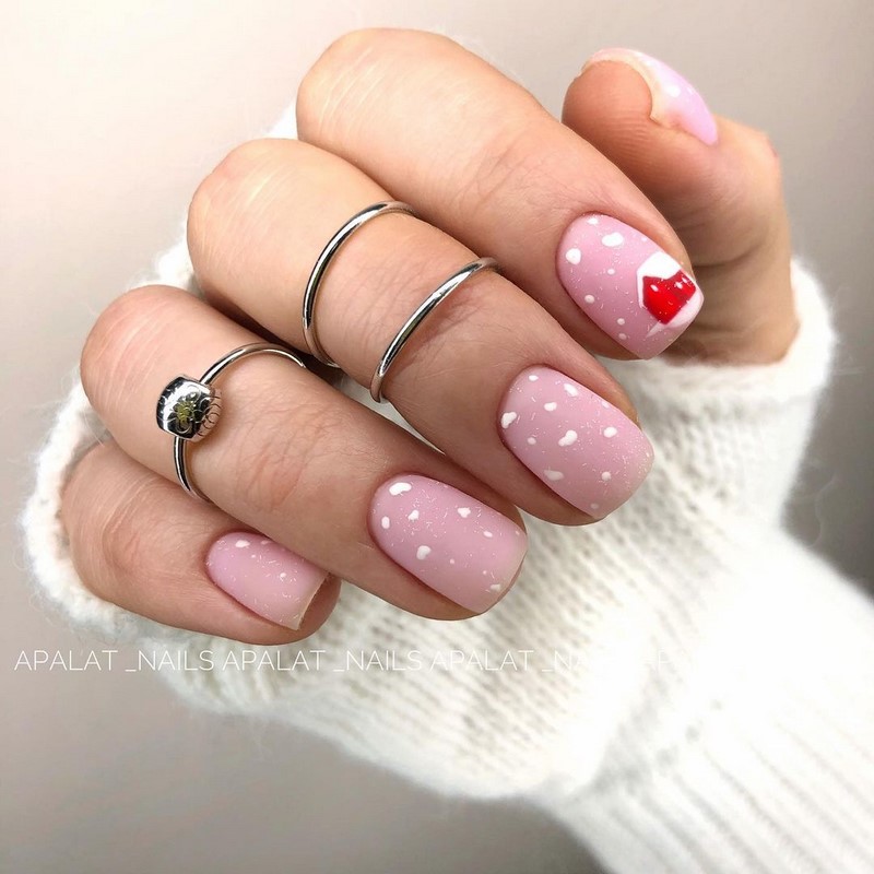 Зимний маникюр с рисунком 2026-2027: креативные тенденции зимнего нейл-арта