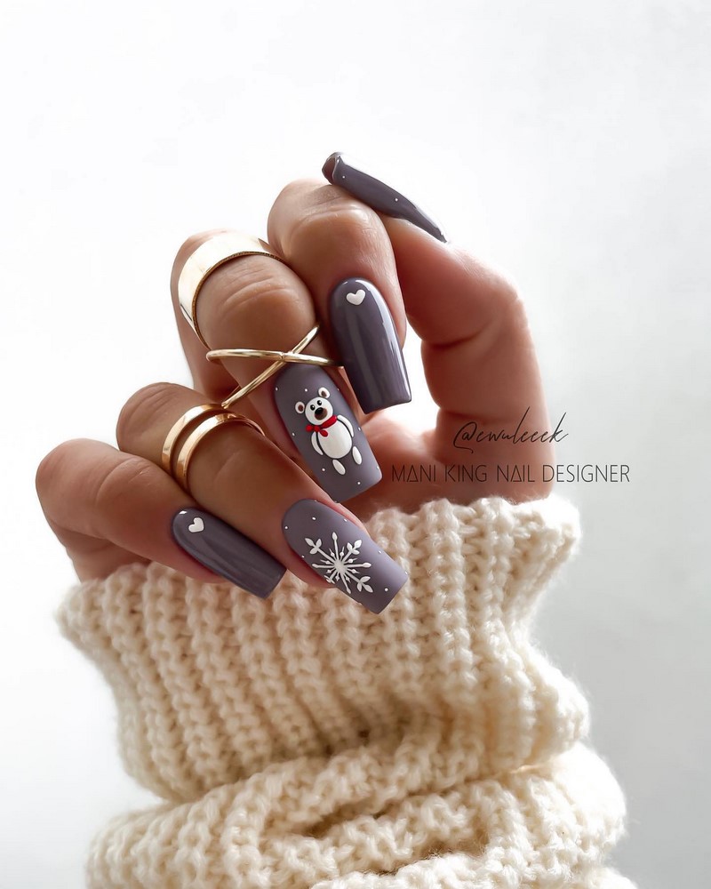 Модный новогодний маникюр 2027 – тренды дизайна на фото