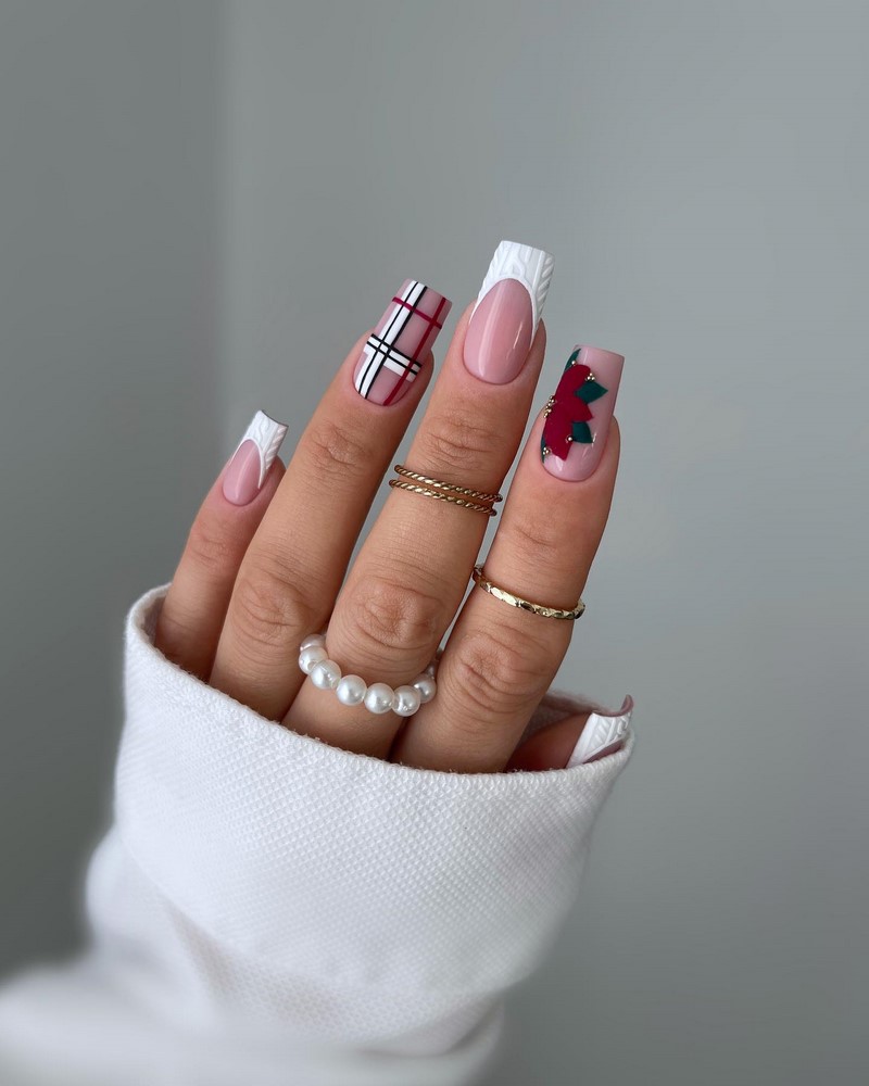 Модный новогодний маникюр 2027 – тренды дизайна на фото