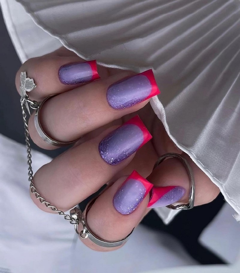 Модный новогодний маникюр 2027 – тренды дизайна на фото