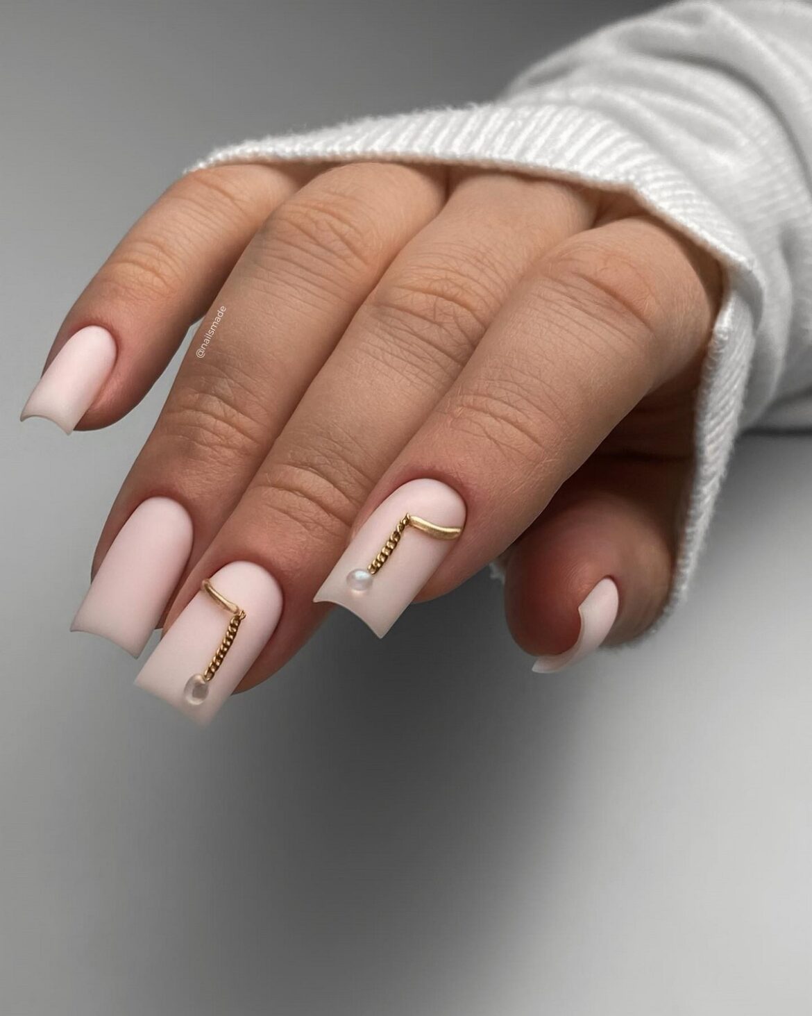 Модный маникюр 2026 — фото, новинки, лучшие идеи и тренды