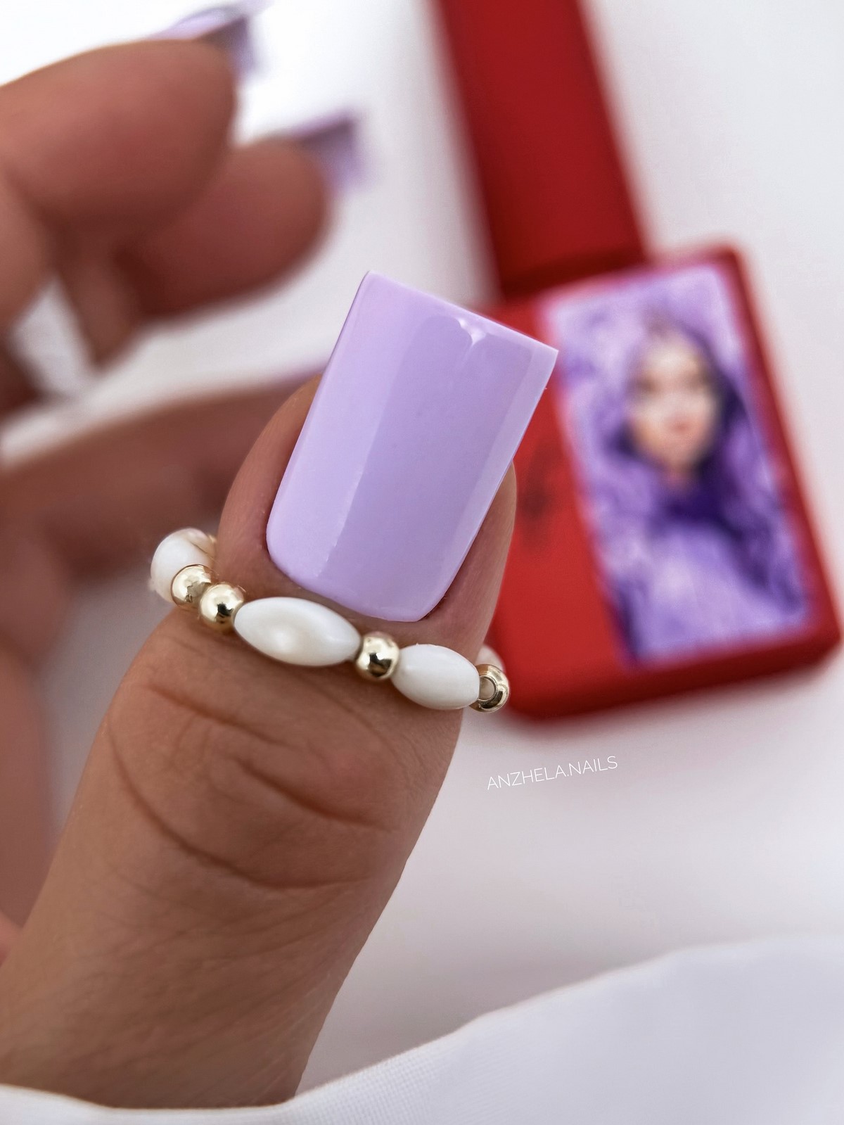 Новинки летнего маникюра на август 2026: 8 топовых идей