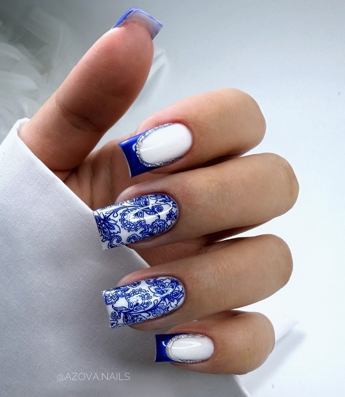 Новинки летнего маникюра на август 2026: 8 топовых идей