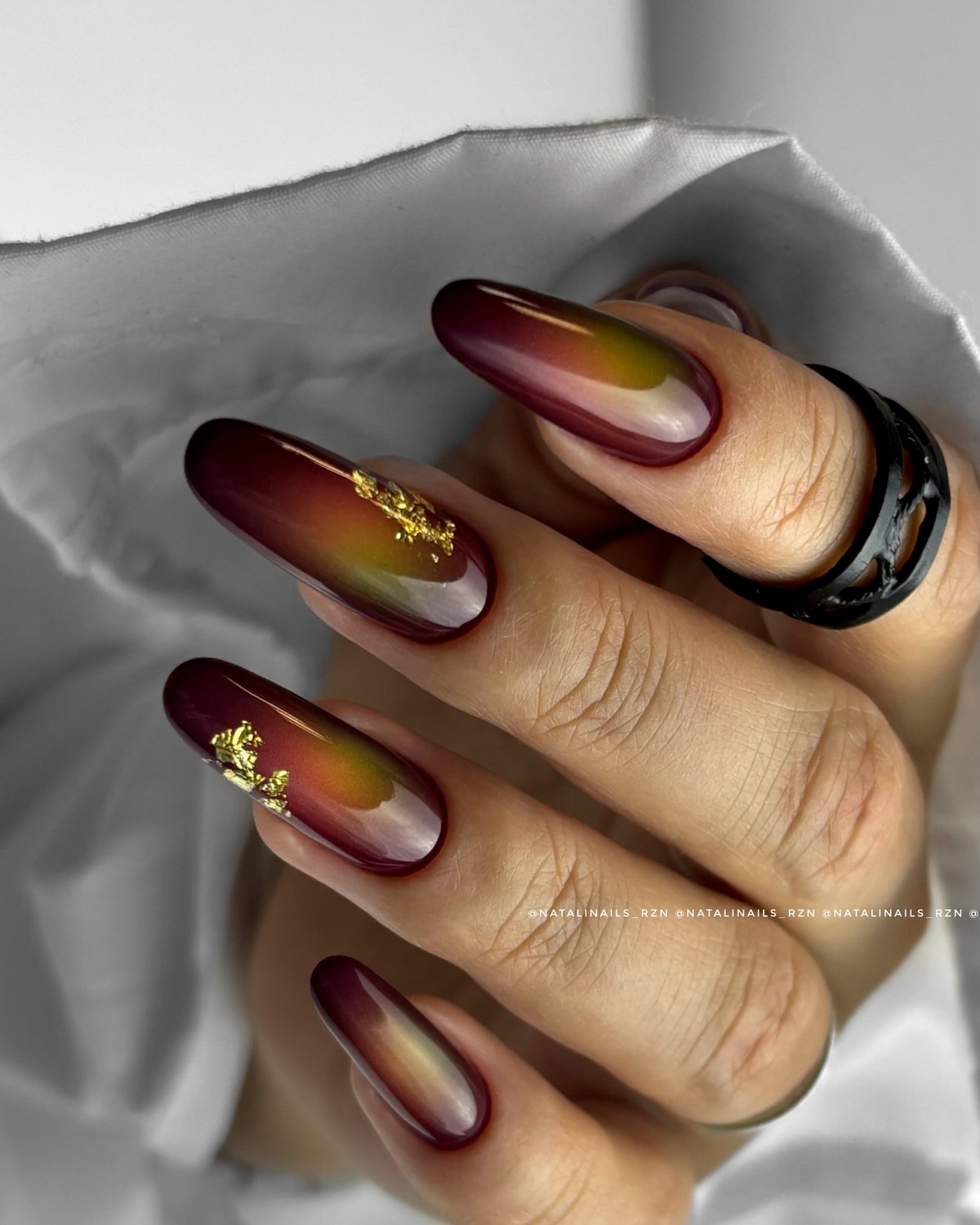 Какой маникюр будет в тренде осенью 2026 года