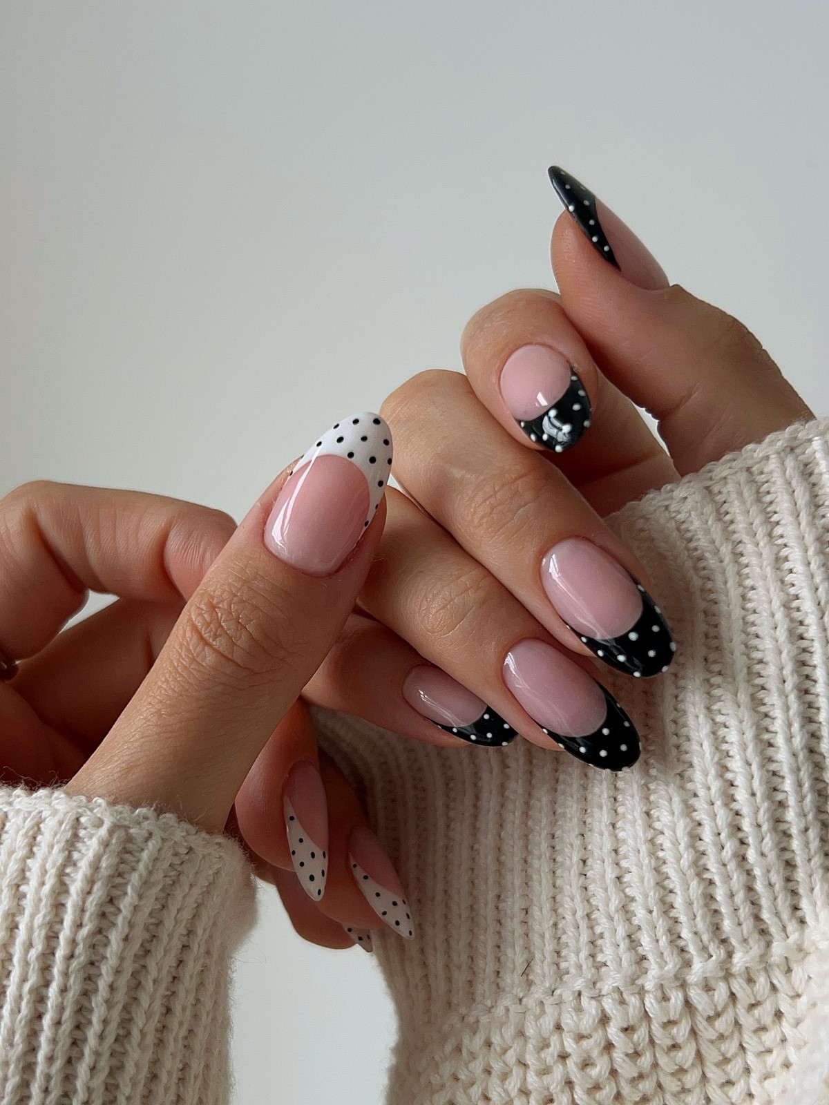 Какой маникюр будет в тренде осенью 2026 года