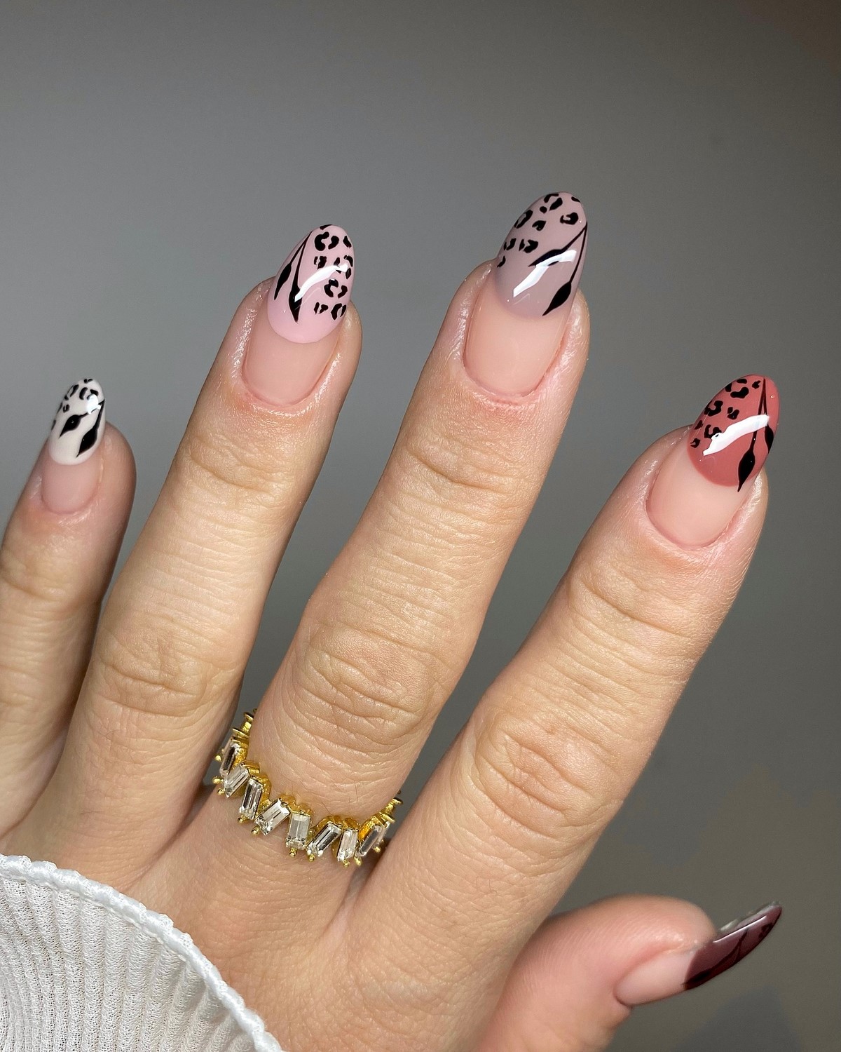 Какой маникюр будет в тренде осенью 2026 года