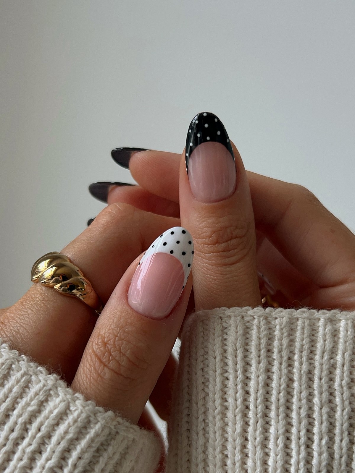 Какой маникюр будет в тренде осенью 2026 года