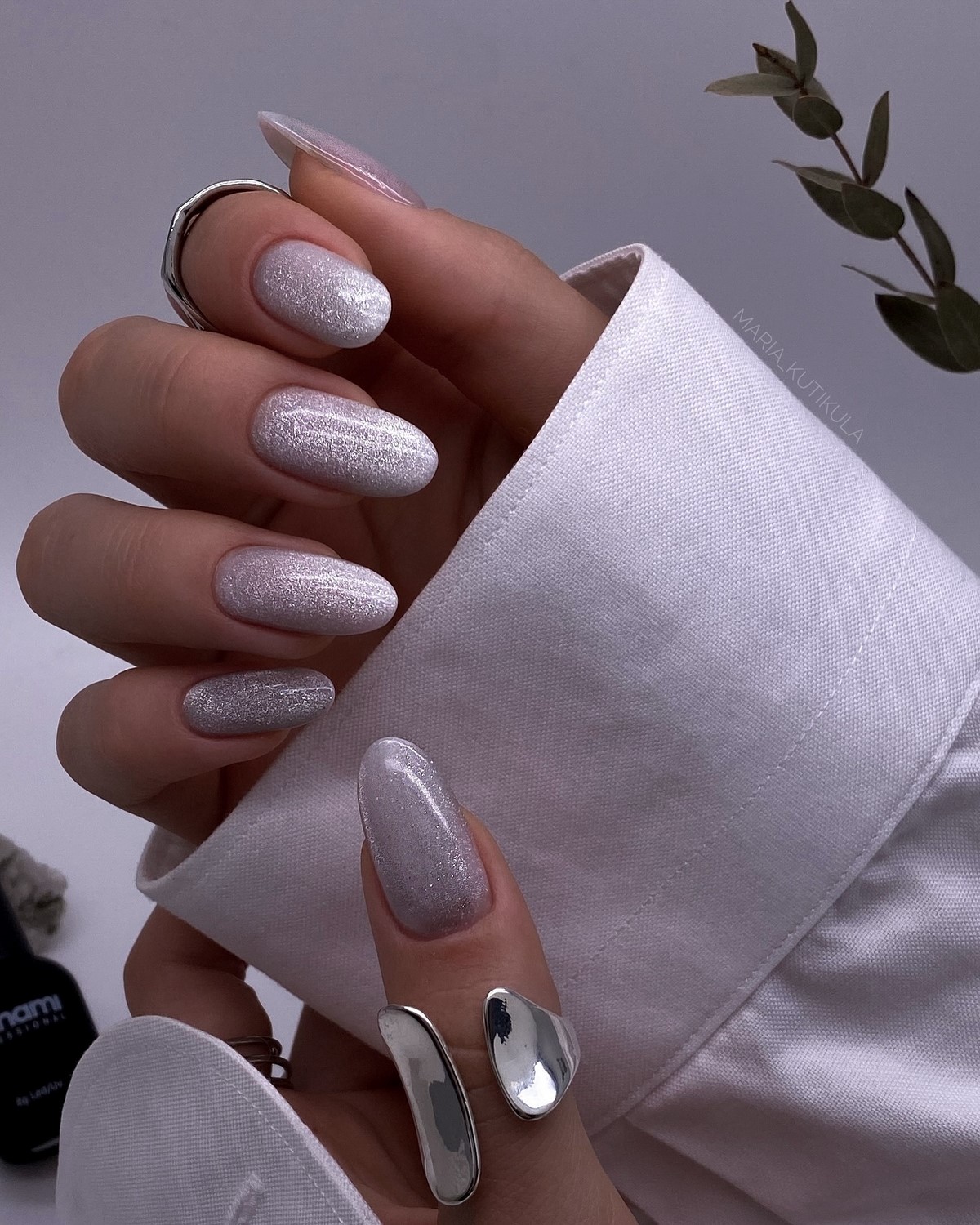 Какой маникюр будет в тренде осенью 2026 года