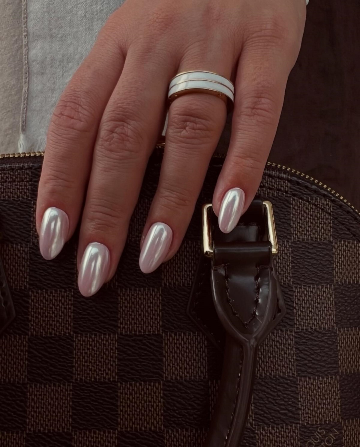 Какой маникюр будет в тренде осенью 2026 года