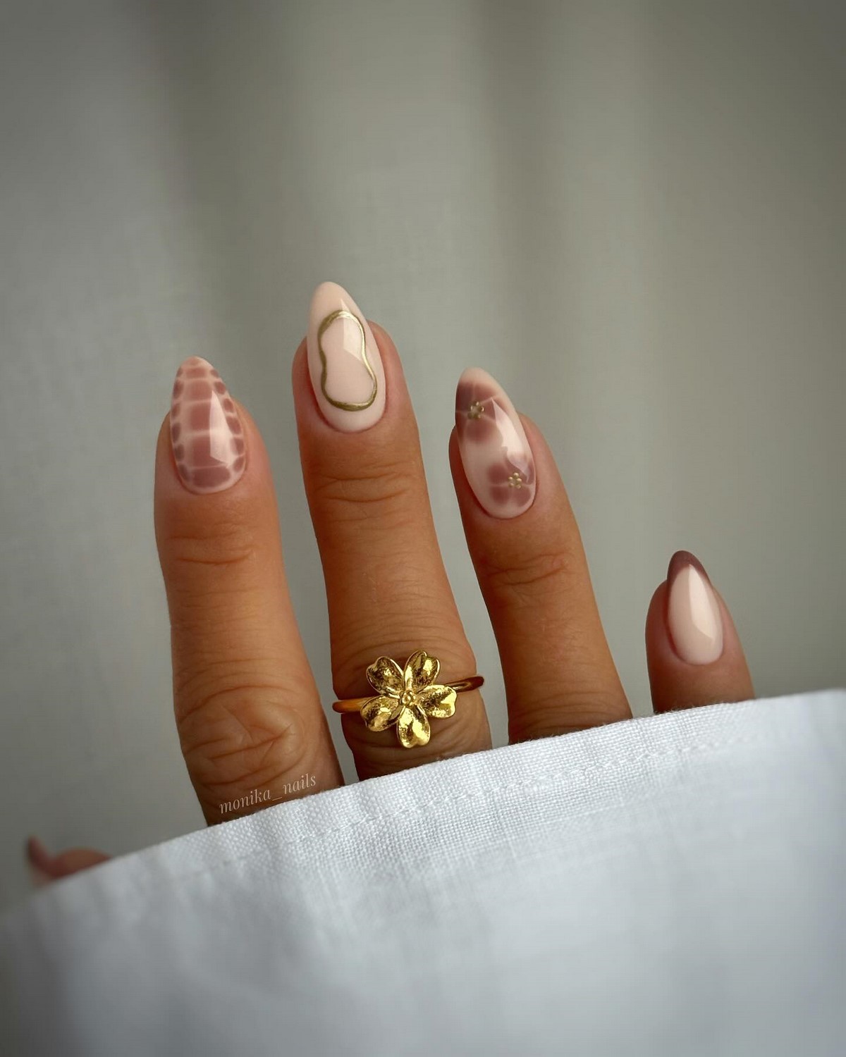 Какой маникюр будет в тренде осенью 2026 года