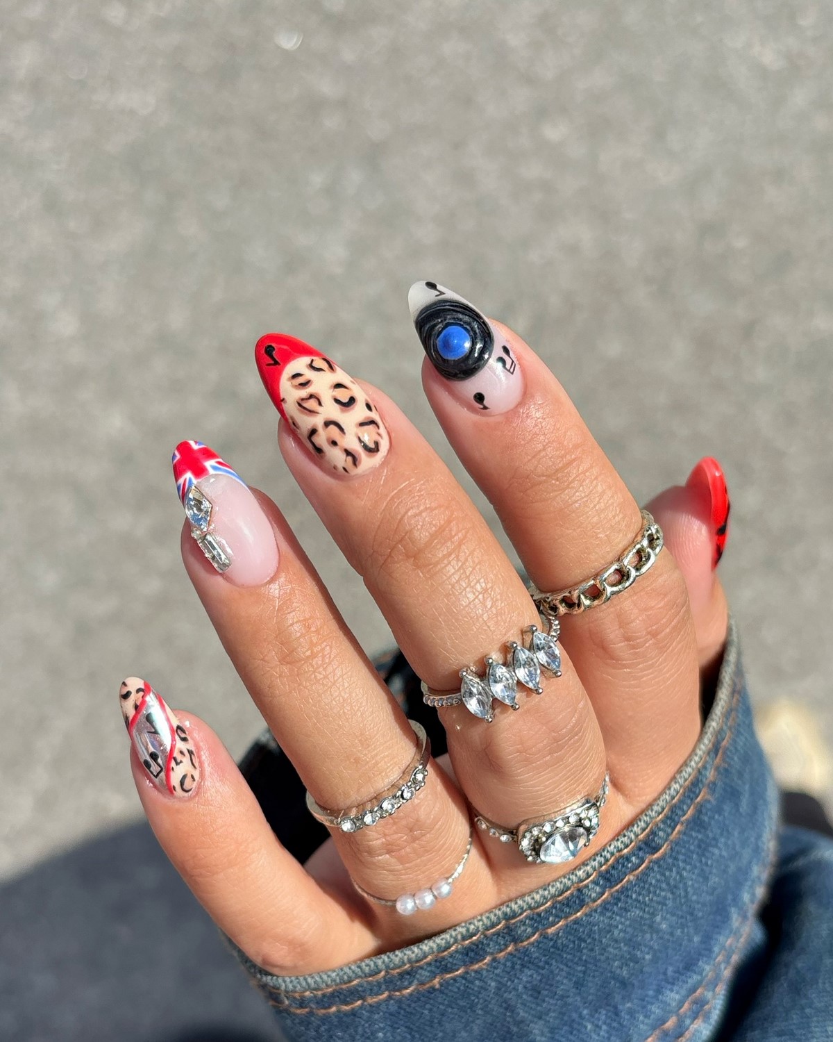 Какой маникюр будет в тренде осенью 2026 года