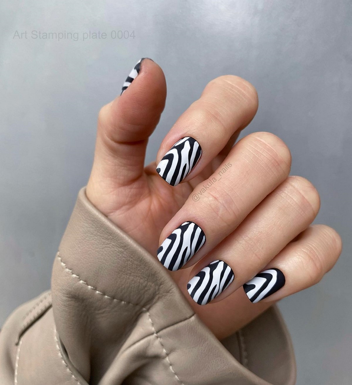 Какой маникюр будет в тренде осенью 2026 года