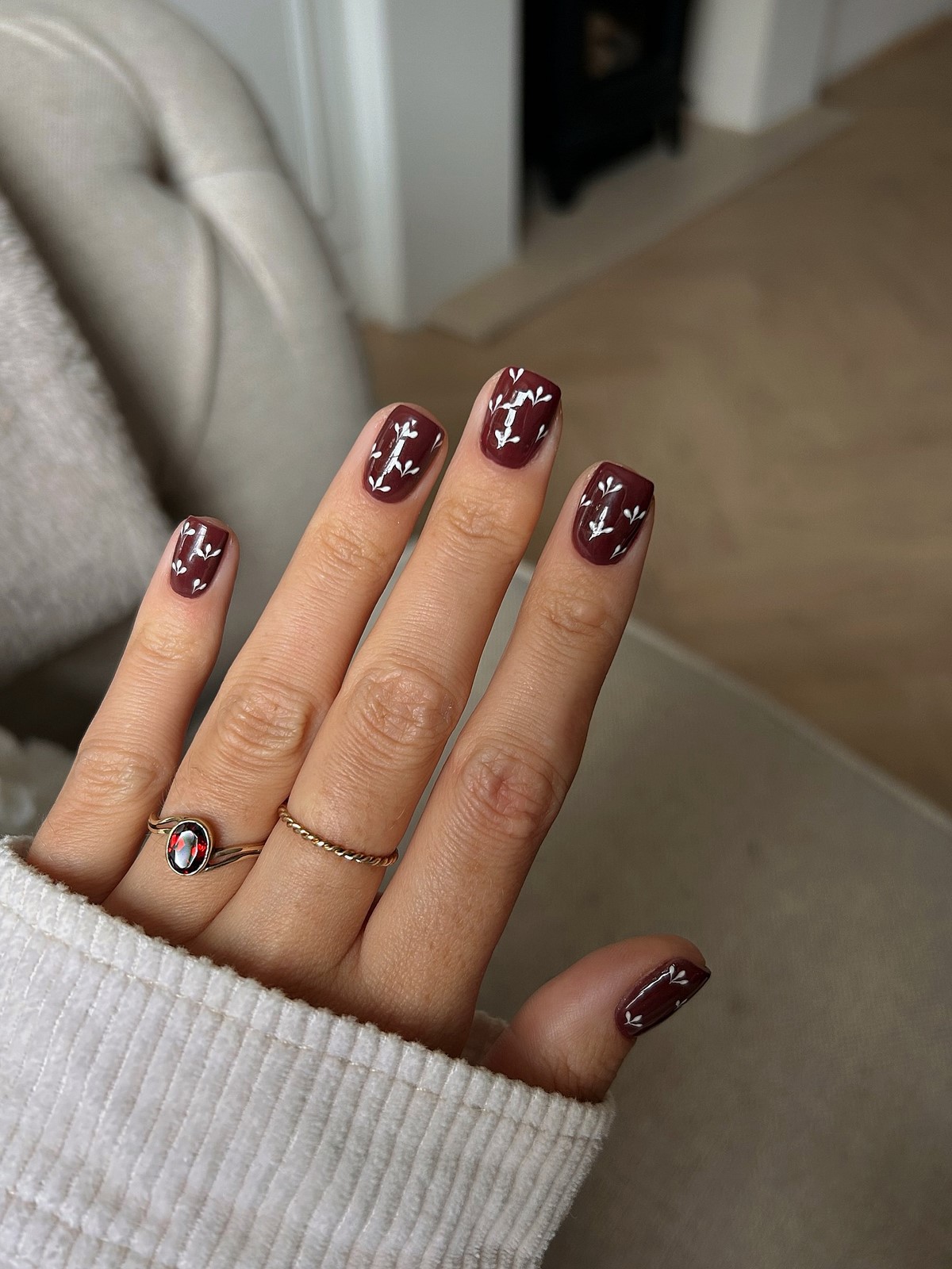 Маникюр в ноябре 2026 – трендовые стили нейл-дизайна