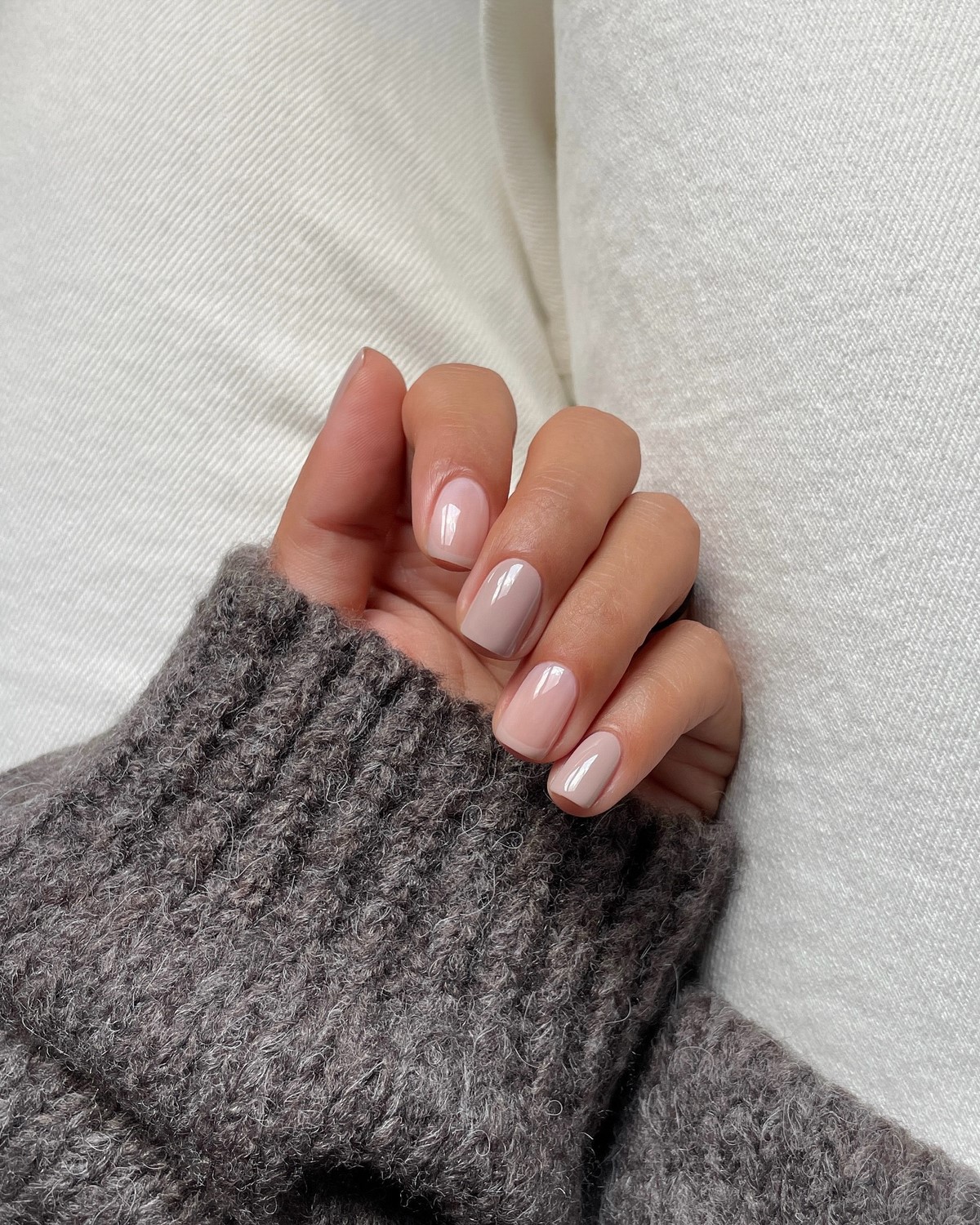 Маникюр в ноябре 2026 – трендовые стили нейл-дизайна